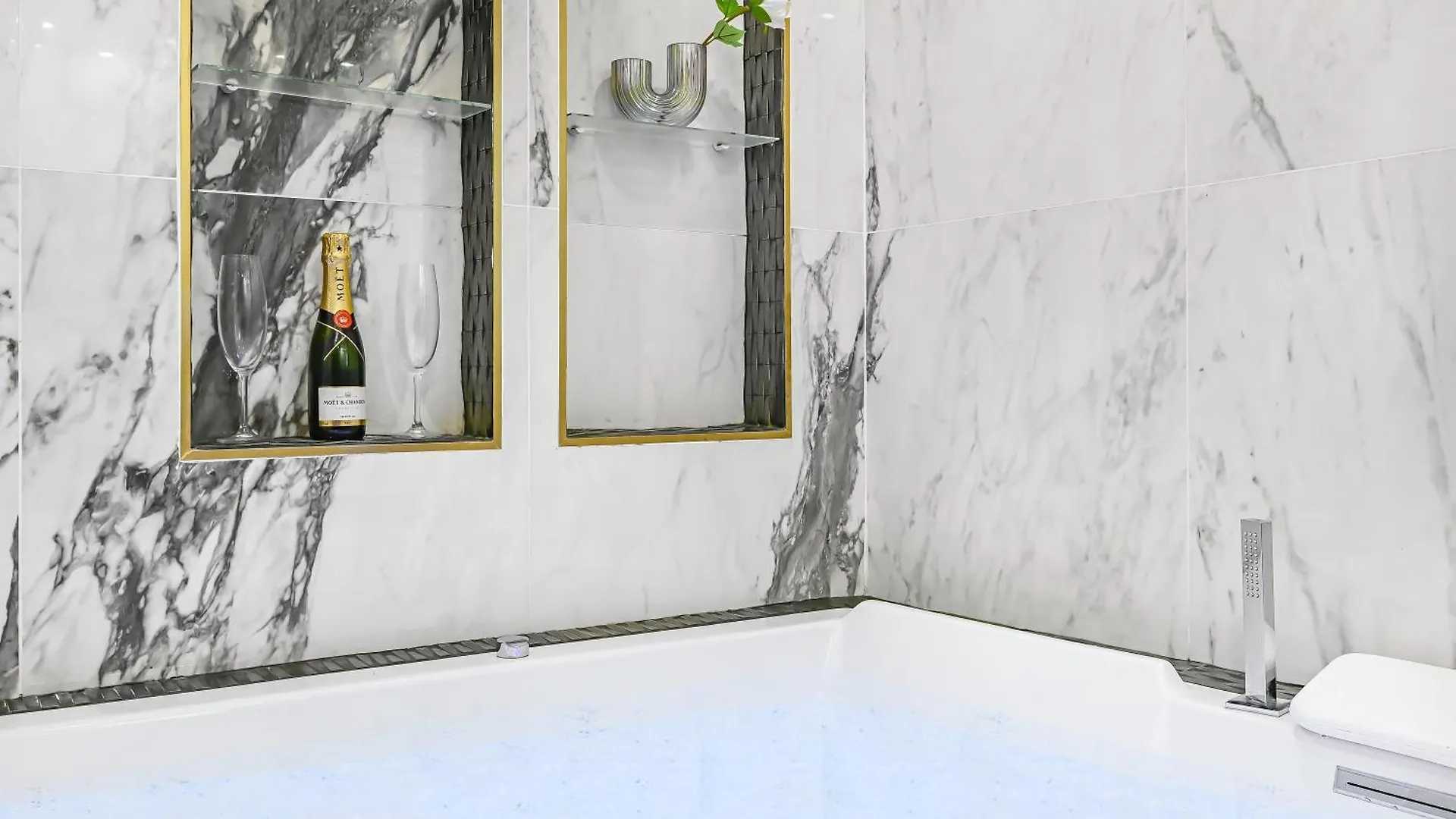 La Reverie - Love Room Paris - Jacuzzi Pro Apartament